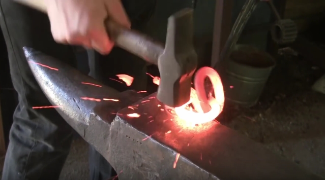 How to build links to your site in a manly way.